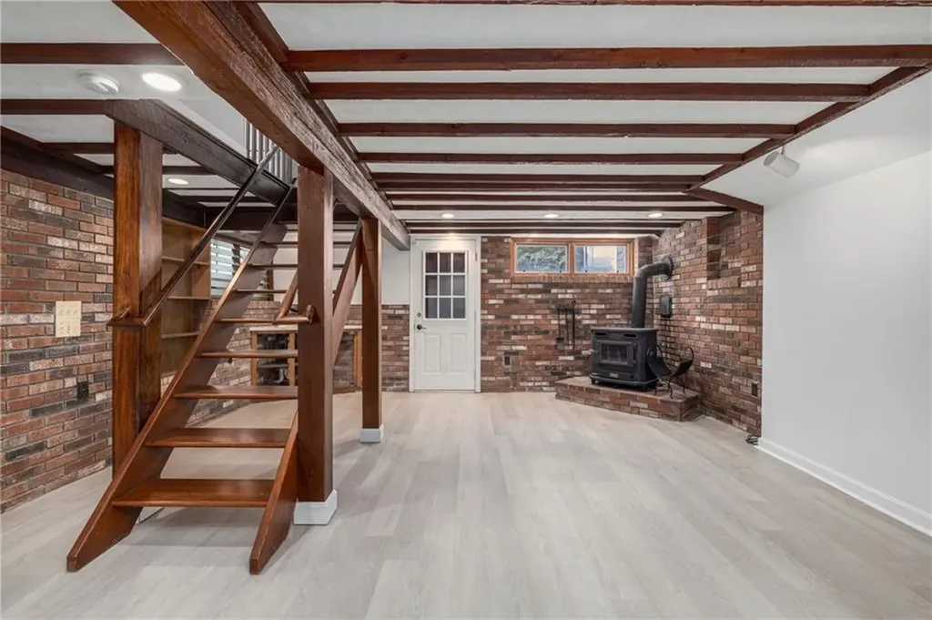 29 Savoy Street Providence RI 02906