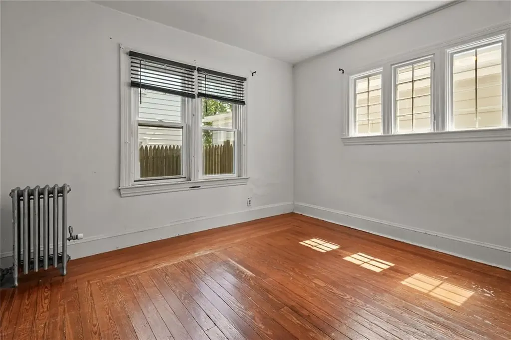 87 East Manning Street Providence RI 02906