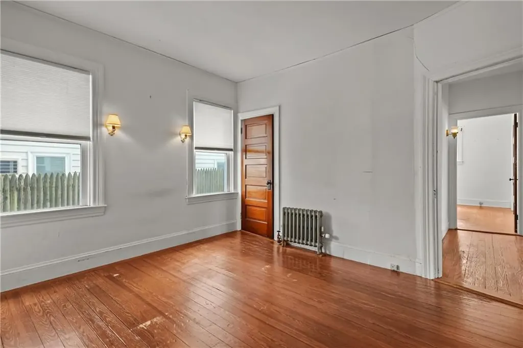 87 East Manning Street Providence RI 02906