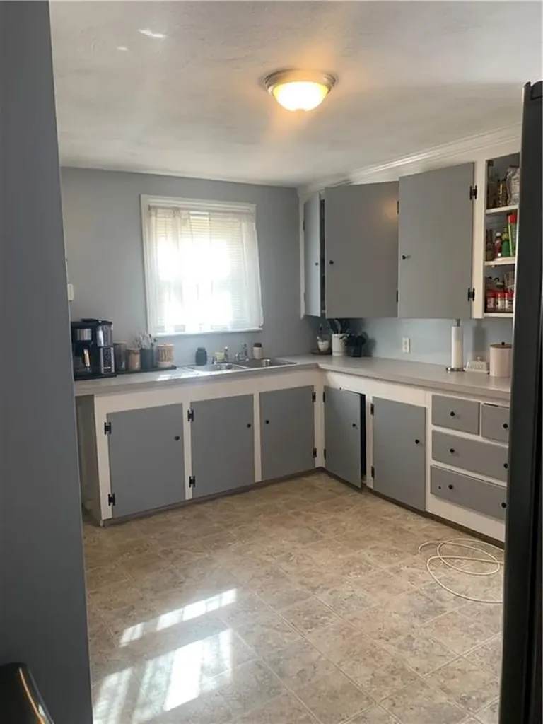 121 Blackburn Street Pawtucket RI 02861