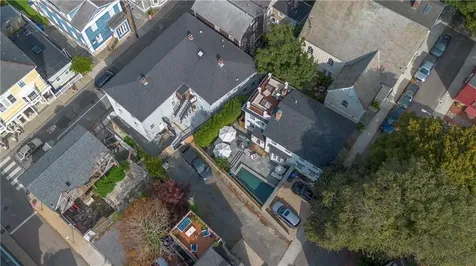 130 132 Spring Street Newport RI 02840