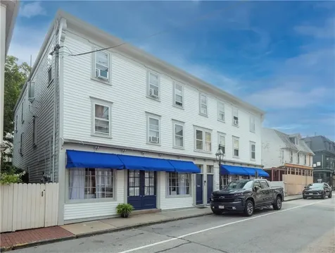 130 132 Spring Street Newport RI 02840