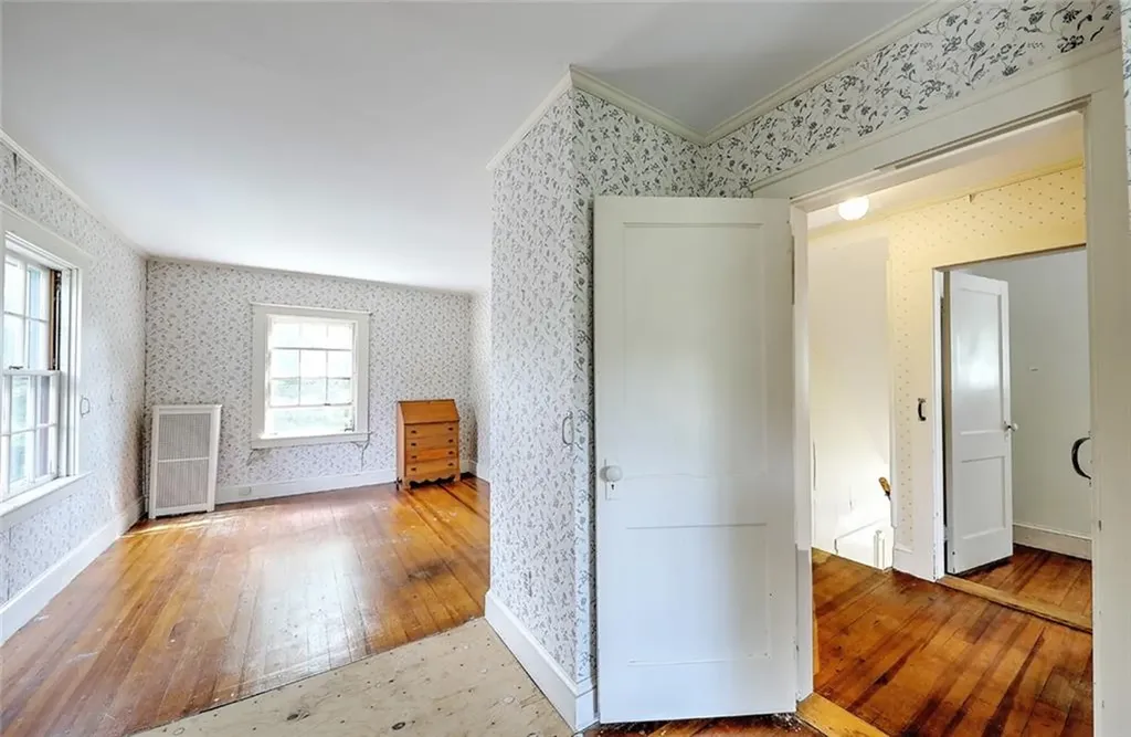 23 Annawamscutt Road Barrington RI 02806