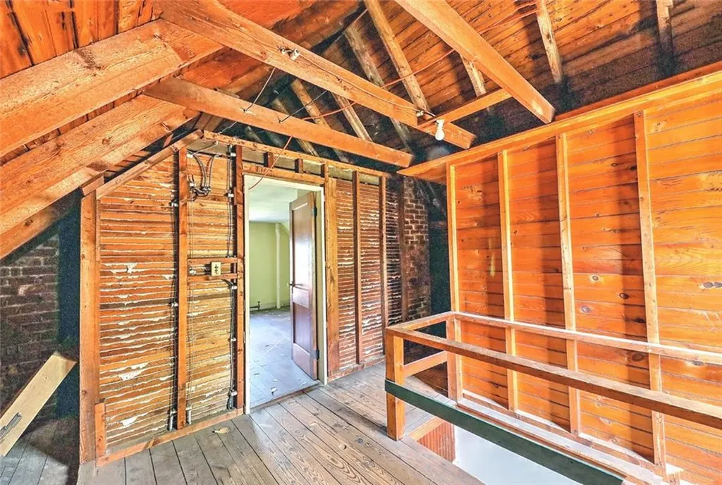 23 Annawamscutt Road Barrington RI 02806
