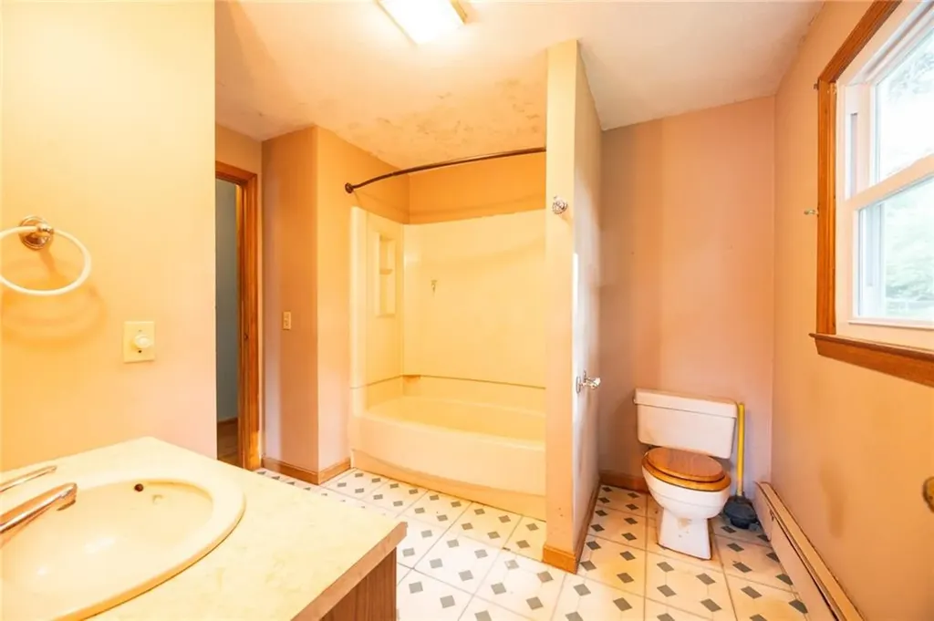 362 Beacon Avenue Woonsocket RI 02895