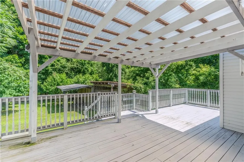 1598 West Shore Road Warwick RI 02889