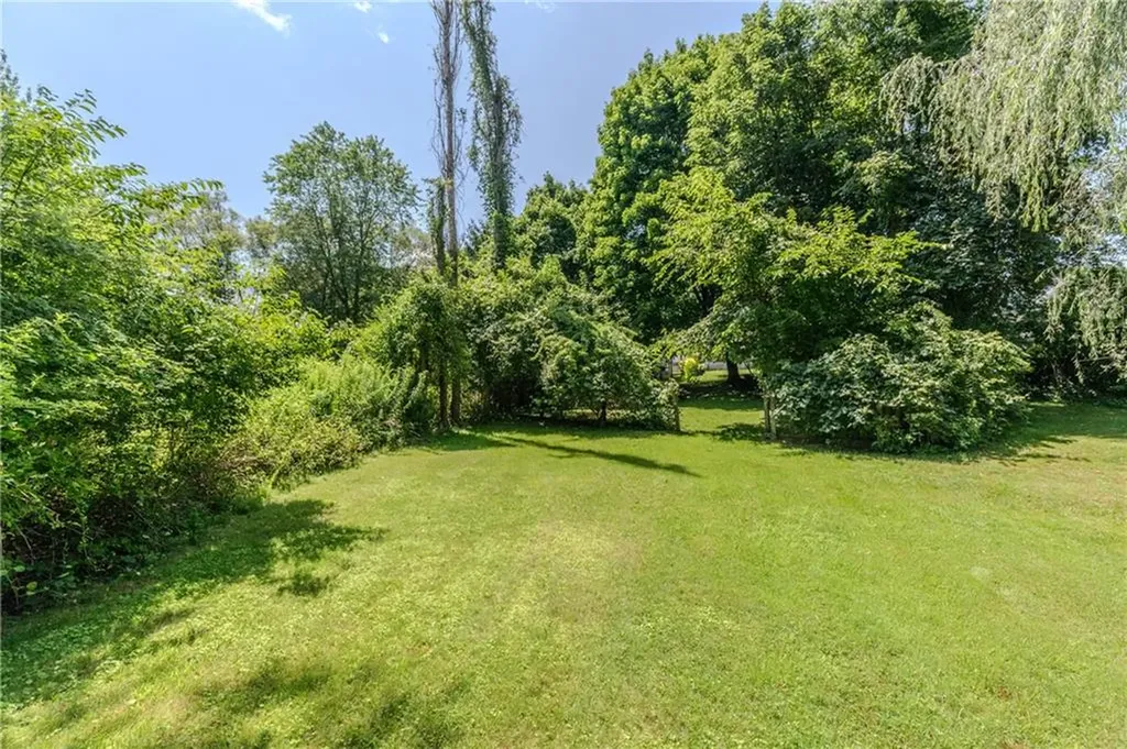 1598 West Shore Road Warwick RI 02889