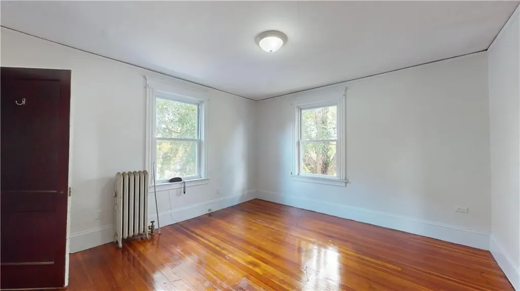 111 Rutherglen Avenue Providence RI 02907