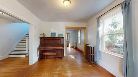 111 Rutherglen Avenue Providence RI 02907