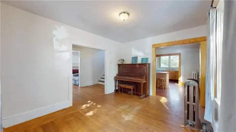 111 Rutherglen Avenue Providence RI 02907