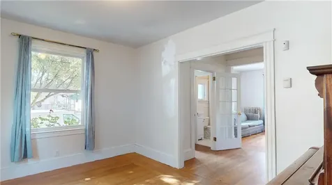 111 Rutherglen Avenue Providence RI 02907