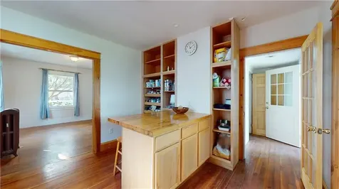 111 Rutherglen Avenue Providence RI 02907