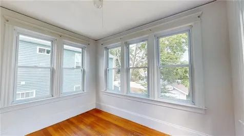 111 Rutherglen Avenue Providence RI 02907