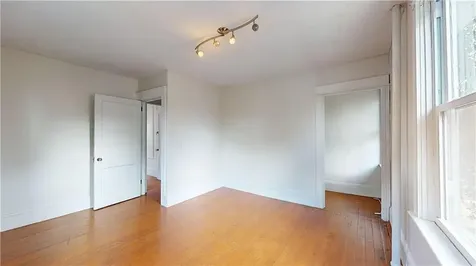 111 Rutherglen Avenue Providence RI 02907