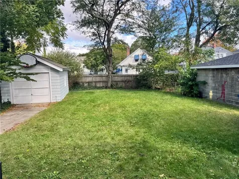 111 Rutherglen Avenue Providence RI 02907