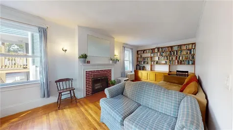 111 Rutherglen Avenue Providence RI 02907