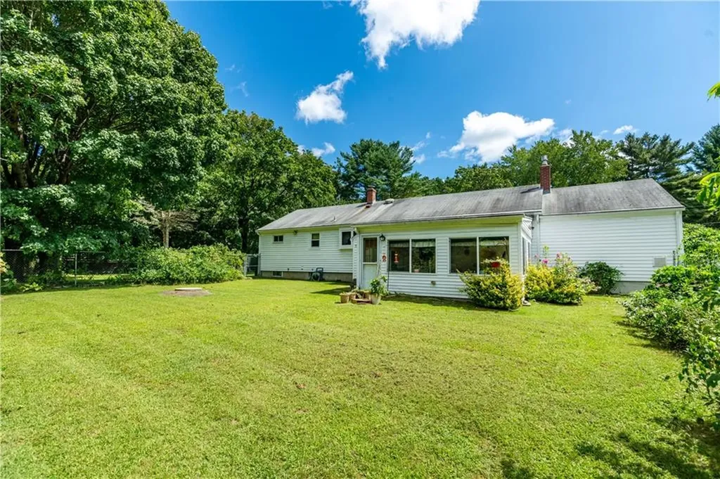 54 Leuba Road Coventry RI 02816