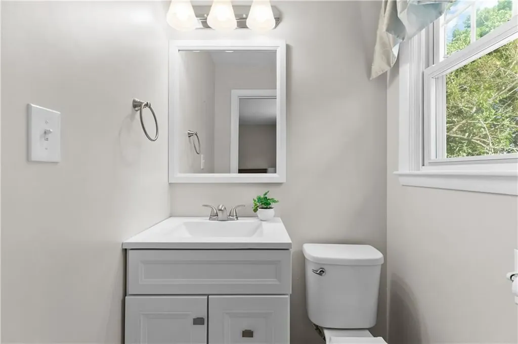 119 Sherwood Drive Portsmouth RI 02871