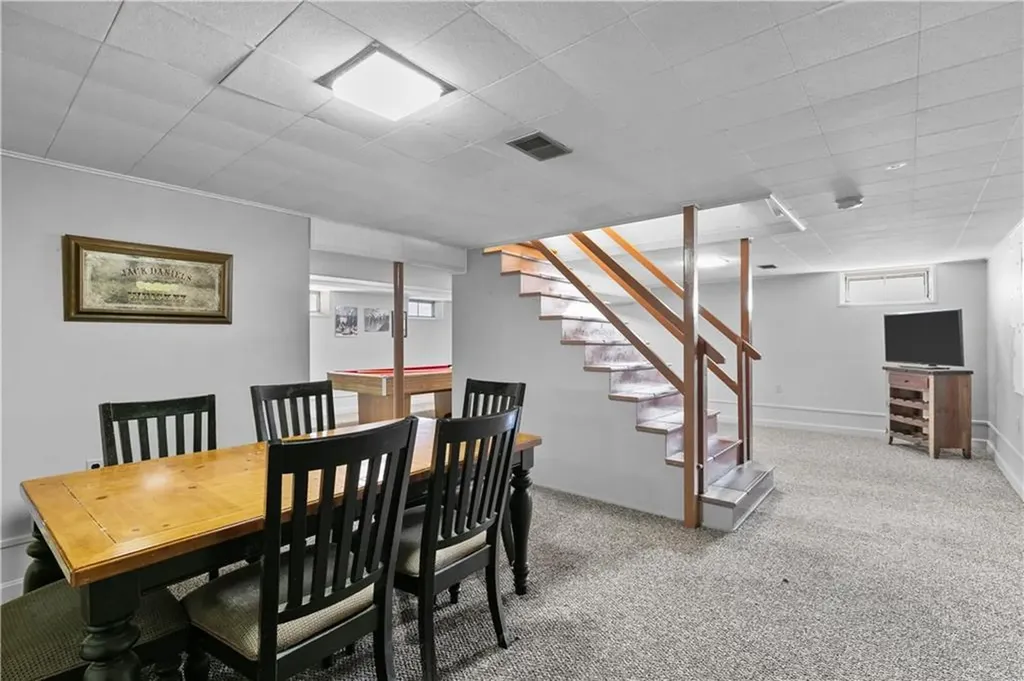 119 Sherwood Drive Portsmouth RI 02871