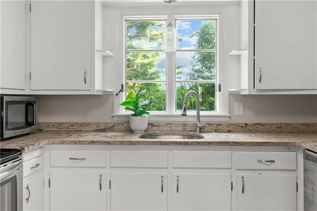 119 Sherwood Drive Portsmouth RI 02871