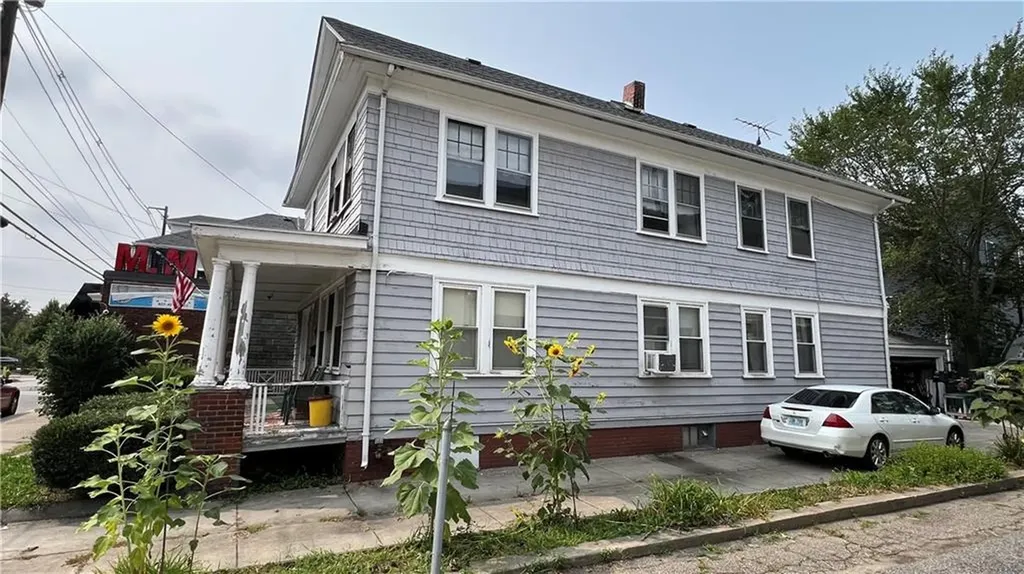 497 499 Hartford Avenue Providence RI 02909