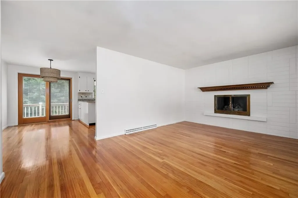 44 Forestdale Drive Cumberland RI 02864