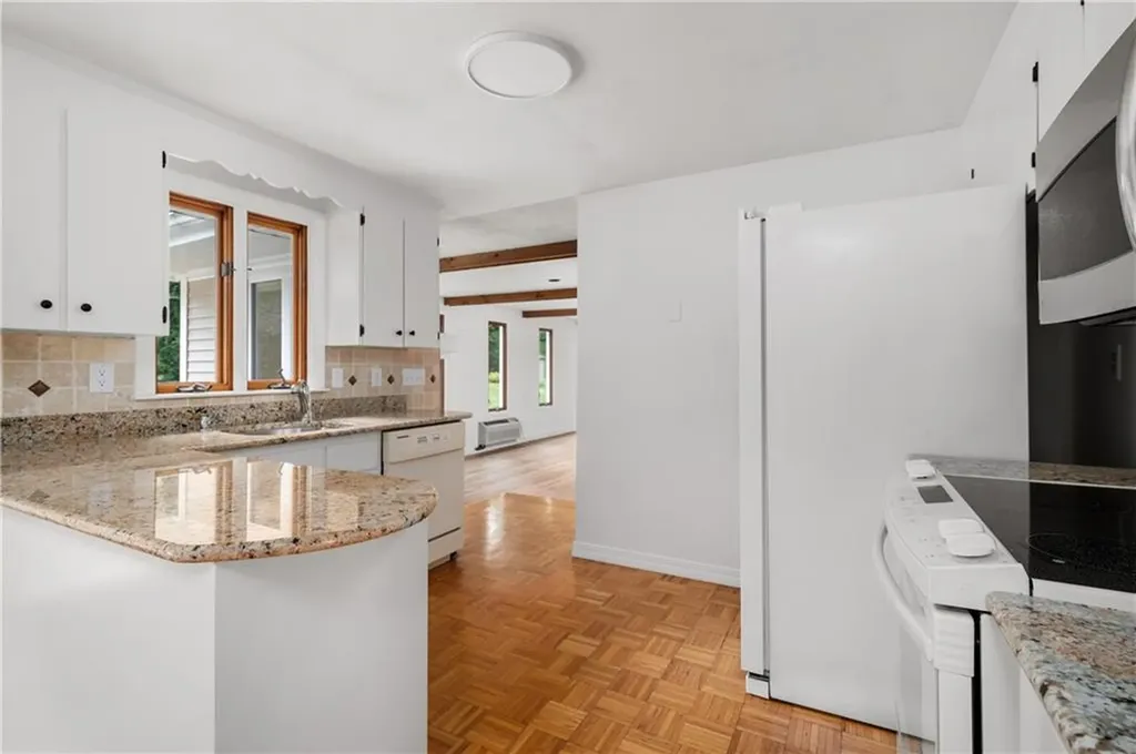 44 Forestdale Drive Cumberland RI 02864
