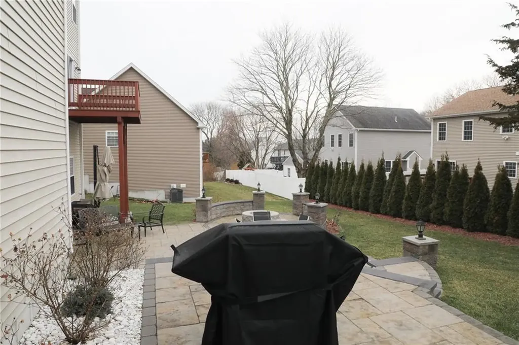 32 Springdale Avenue North Providence RI 02904