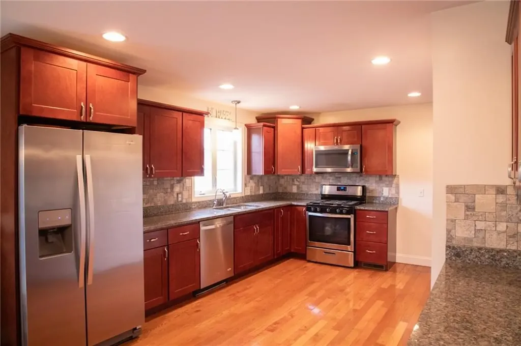 32 Springdale Avenue North Providence RI 02904
