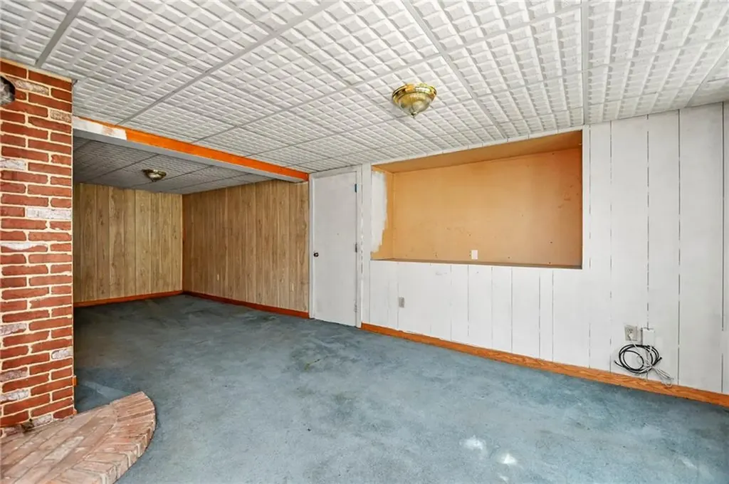 176 Talcott Street Woonsocket RI 02895
