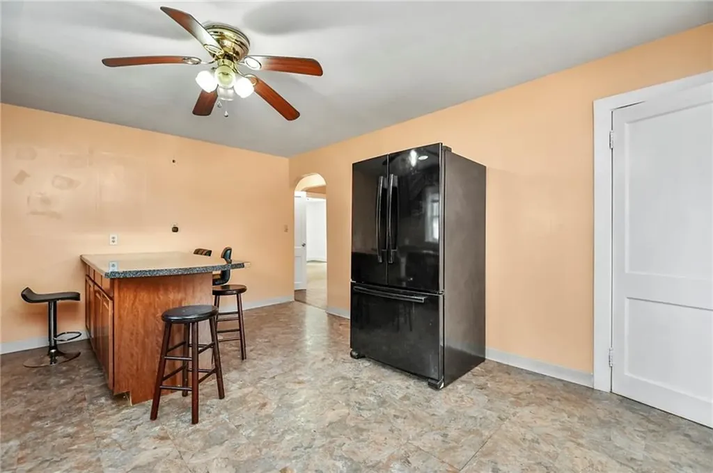 176 Talcott Street Woonsocket RI 02895