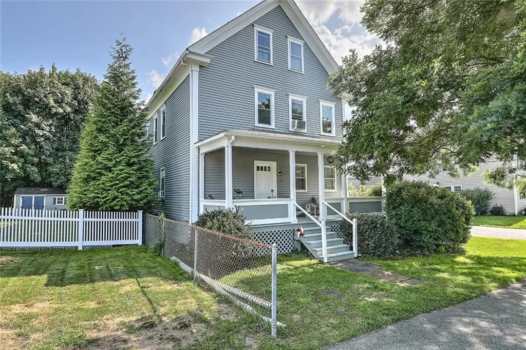 156 Mount Hope Avenue Bristol RI 02809