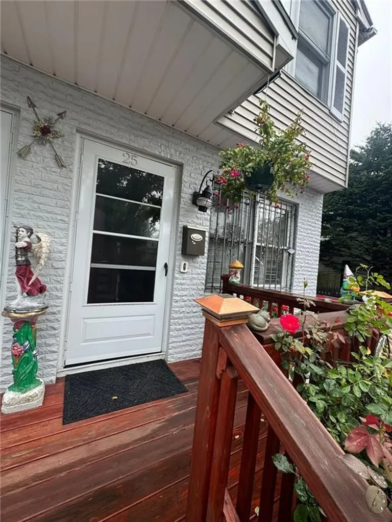 25 Atlas Street Providence RI 02904