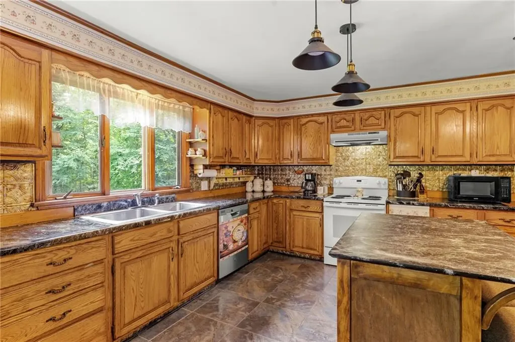 104 Burlingame Road Smithfield RI 02917