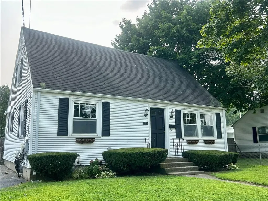 78 Natick Avenue Warwick RI 02886