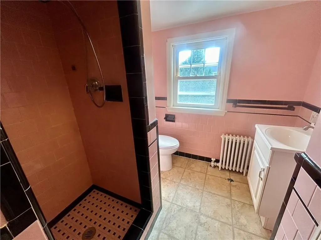 78 Natick Avenue Warwick RI 02886