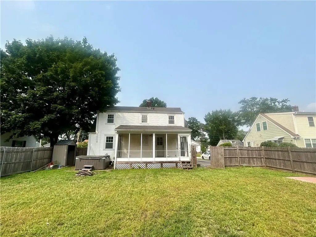 78 Natick Avenue Warwick RI 02886