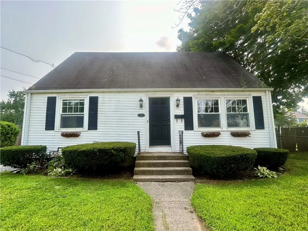 78 Natick Avenue Warwick RI 02886
