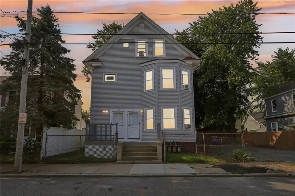 332 334 Bay View Avenue Cranston RI 02905
