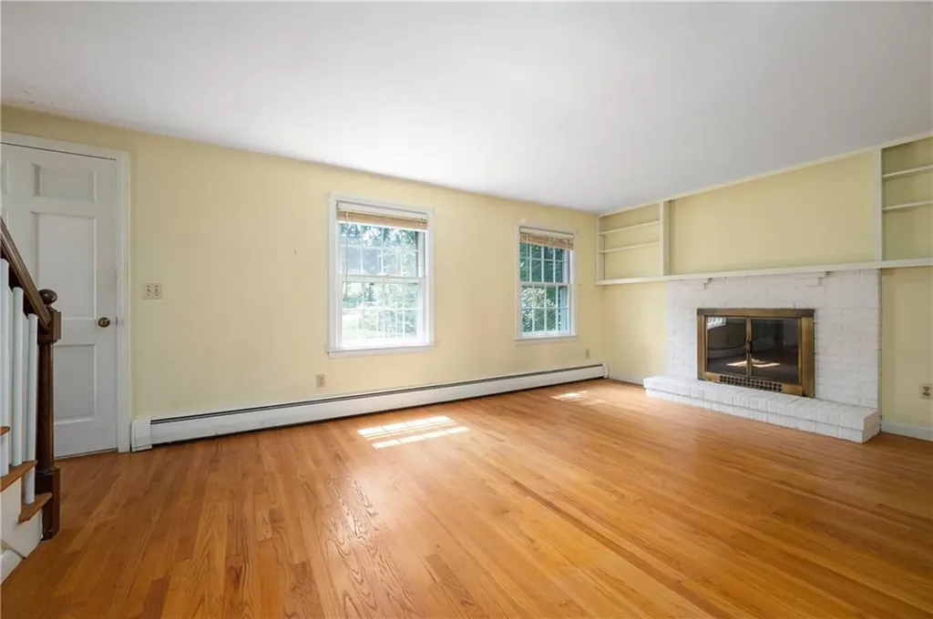 7 Walcott Lane Cumberland RI 02864