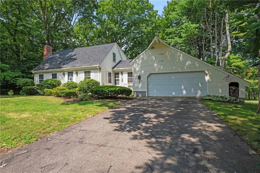 7 Walcott Lane Cumberland RI 02864