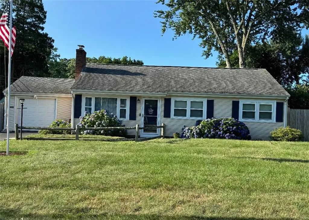 30 Pensacola Street Warwick RI 02888