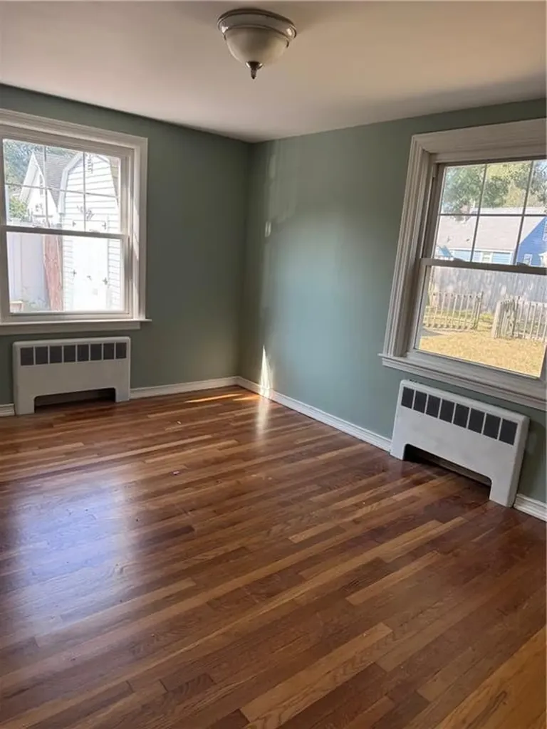 163 Morse Avenue Warwick RI 02886