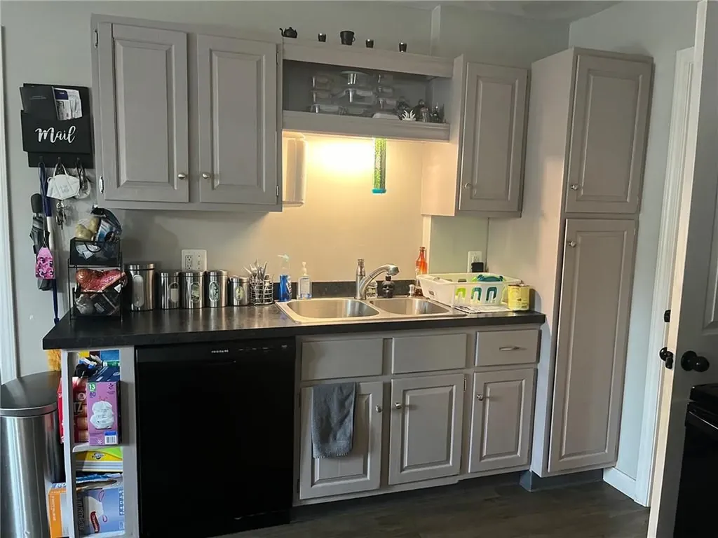163 Morse Avenue Warwick RI 02886