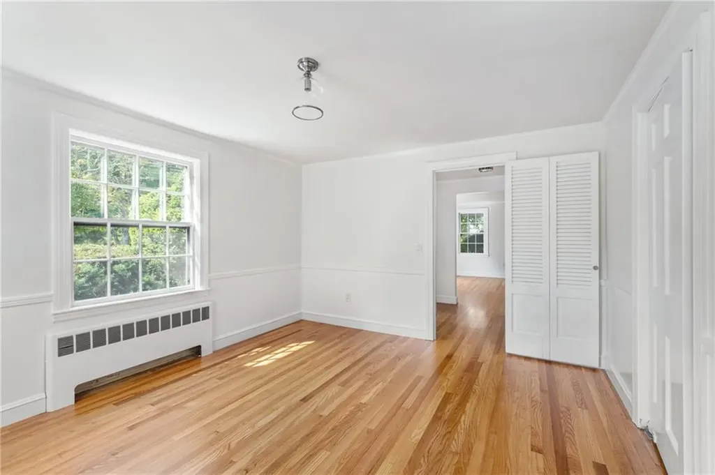 284 Nayatt Road Barrington RI 02806