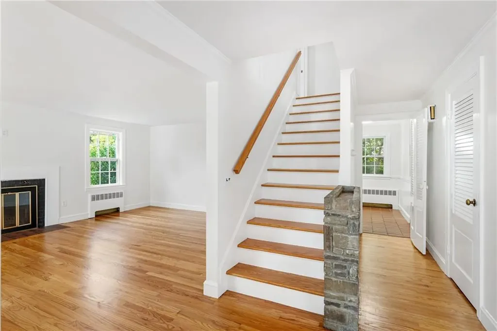 284 Nayatt Road Barrington RI 02806