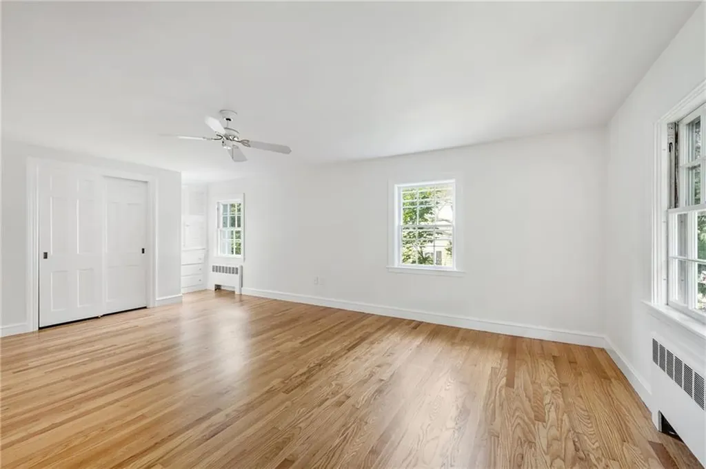 284 Nayatt Road Barrington RI 02806
