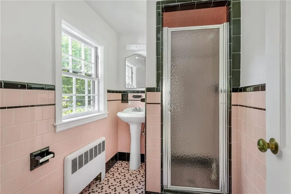 284 Nayatt Road Barrington RI 02806
