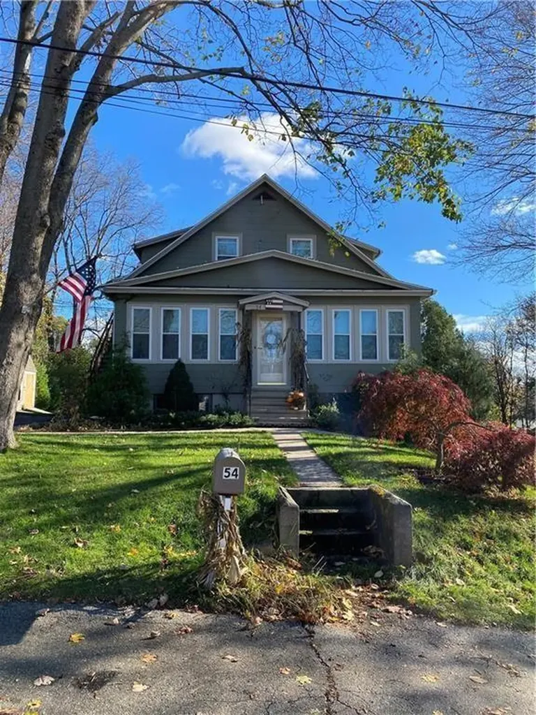 54 Sulyma Street Cumberland RI 02864