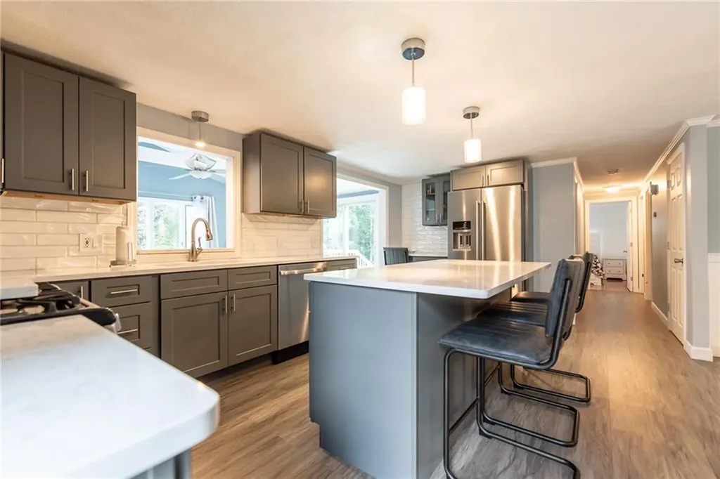 158 Almy Street Warwick RI 02886